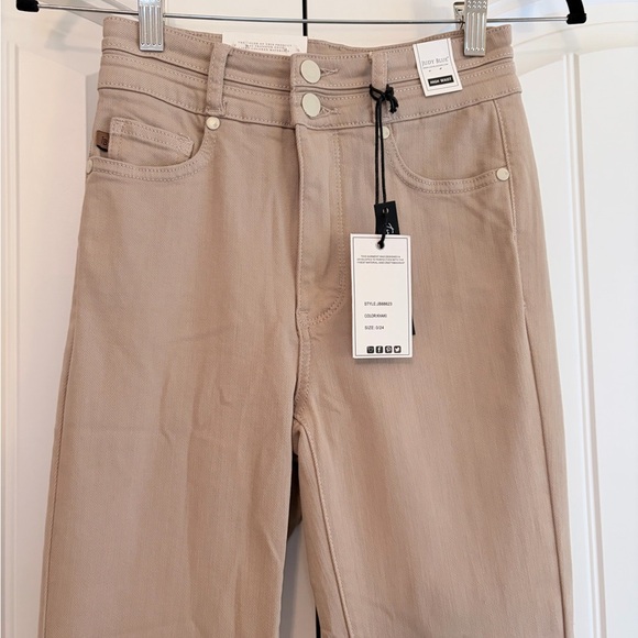 Judy Blue NWT Flare High Rise Jeans Women’s Size 0 / 24 Khaki Tan Tummy Control - Picture 2 of 14